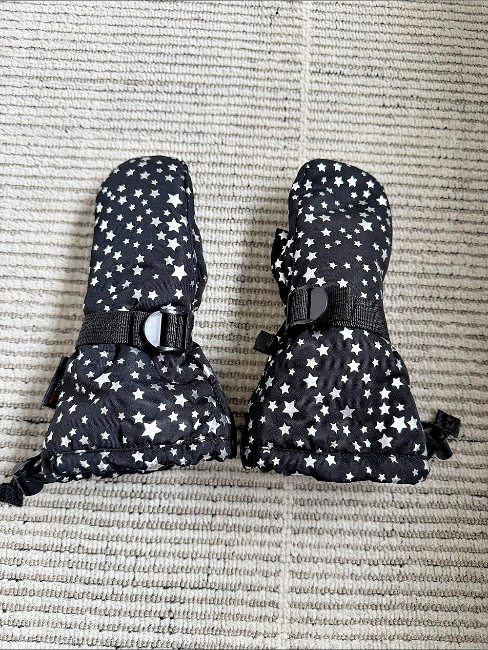 Jan & Jul Size S Star Print Mittens